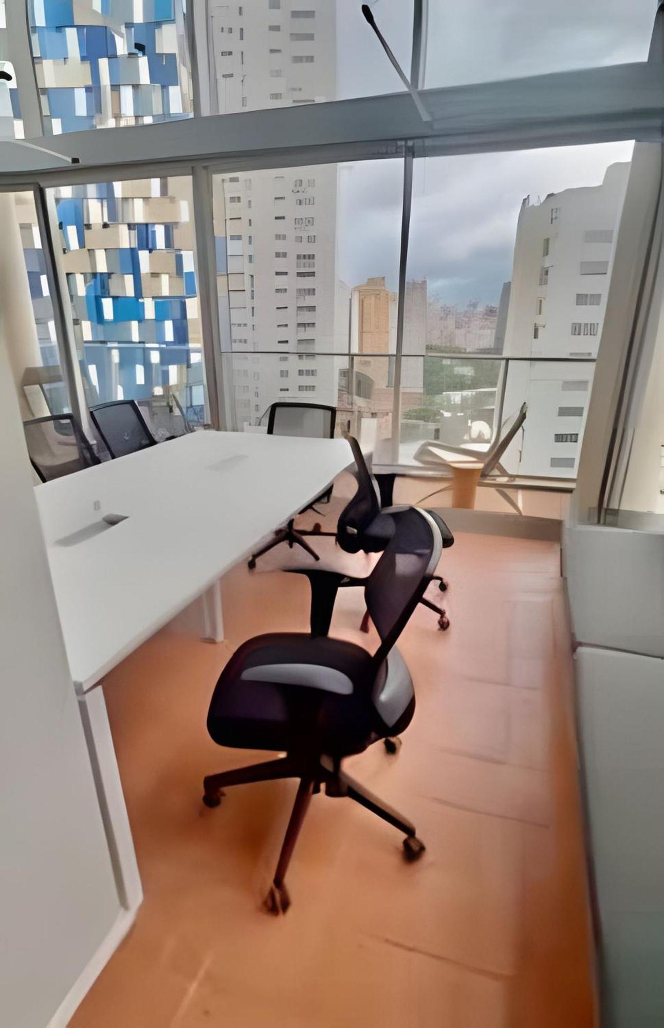 Apartamento Arvo Luxury Reboucas C115 *